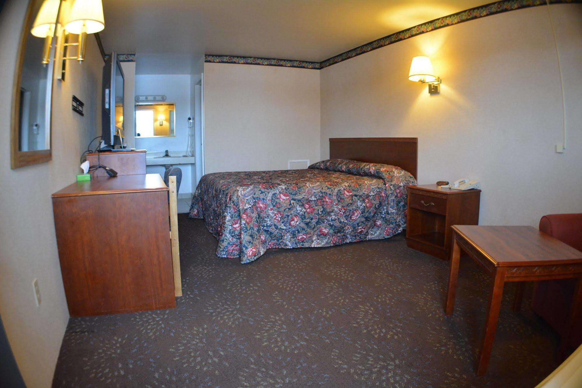 Chippewa Motel Mount Pleasant Kültér fotó